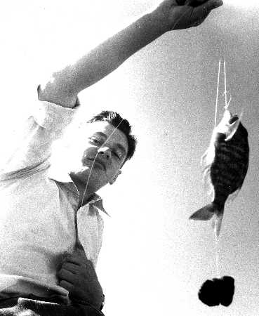 Images/ 1LF 1951 Aqaba Visit to Crusader Castle Warren Sillitoe Lt and Fish808.jpg